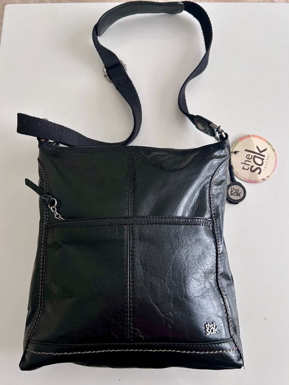 THE SAK Leather Iris Crossbody Black Onyx  NEW Adjustable Strap Zip Pockets